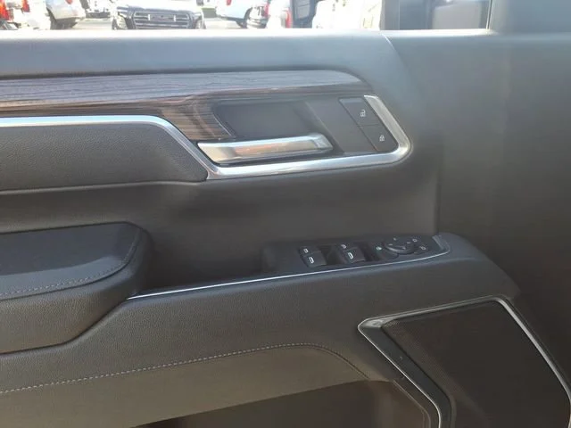 Used 2025 Sterling Gray Metallic Chevrolet LT image 14