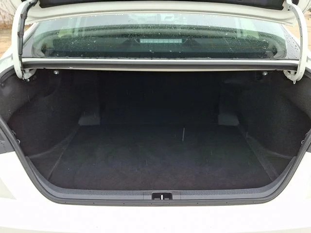 Used 2025 White Toyota LE image 30