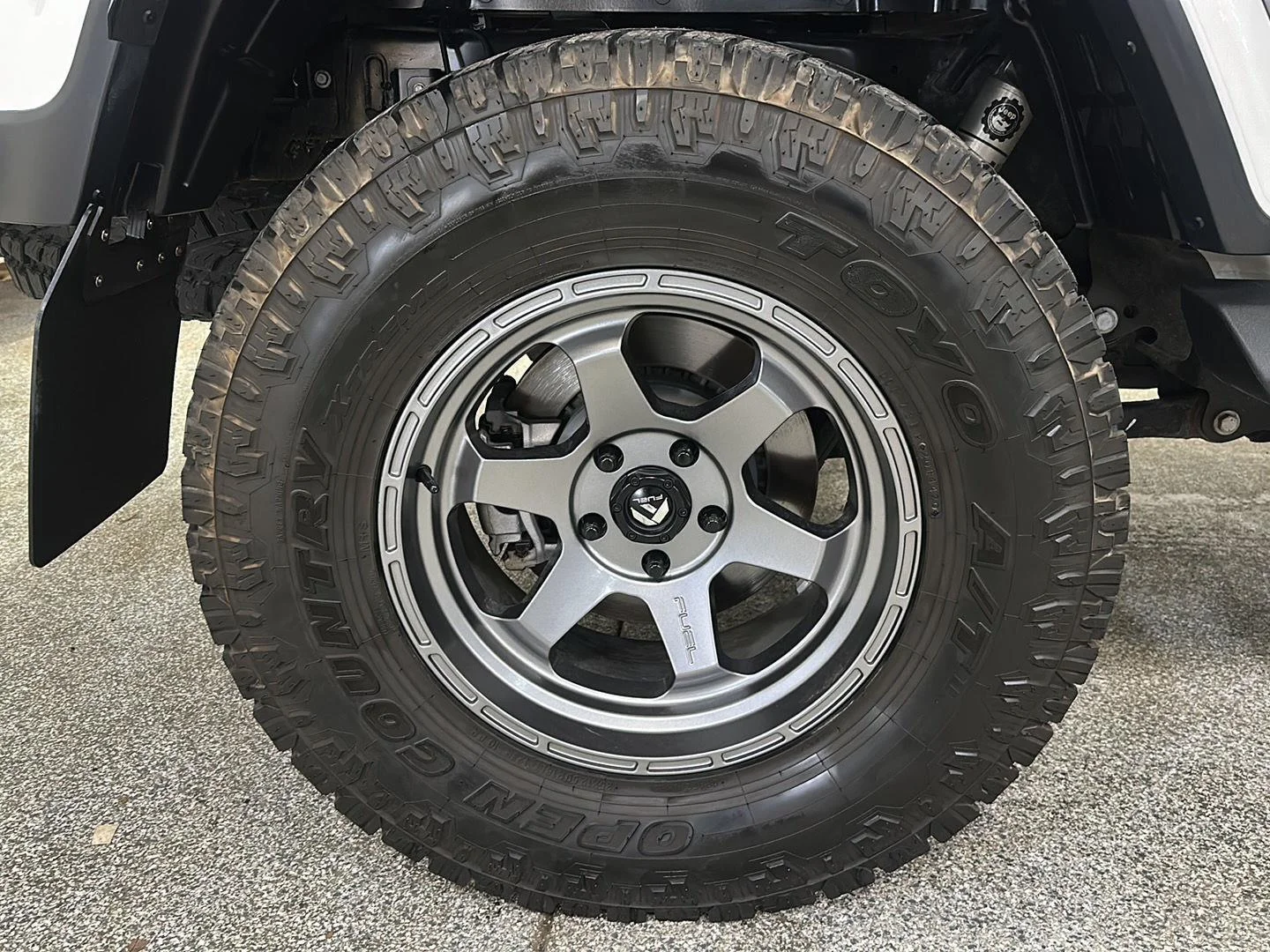 Used 2021 Bright White Clearcoat Jeep Overland image 10