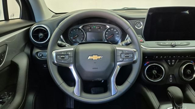 New 2026 White Chevrolet LT image 26