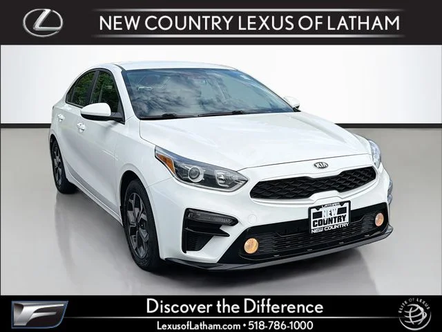 Used 2021 White Kia LXS image 1
