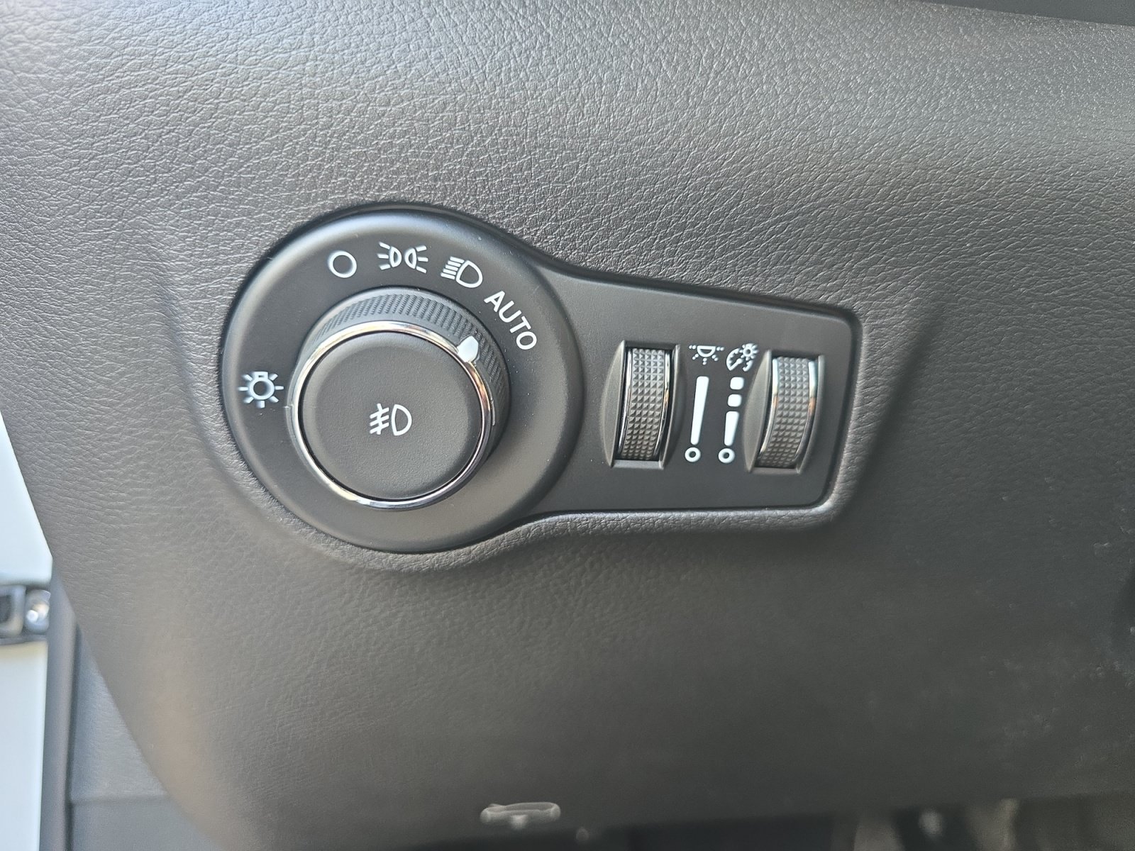 New 2026 Bright White Clearcoat Jeep Limited image 24