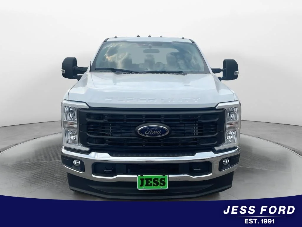 New 2026 Oxford White Ford F-350® XL image 8
