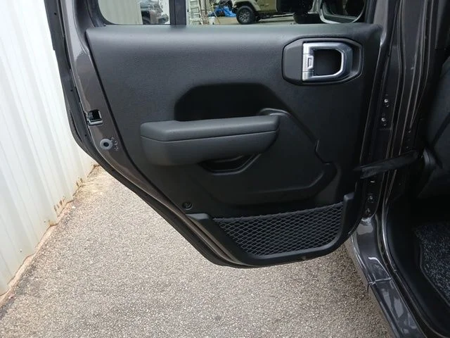 New 2026 Granite Crystal Metallic Clear-Coat Exterior Paint Jeep 85th Anniversary Edition image 22