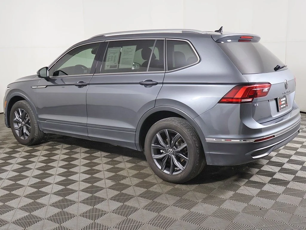 Used 2023 Gray Volkswagen 2.0T SE image 14