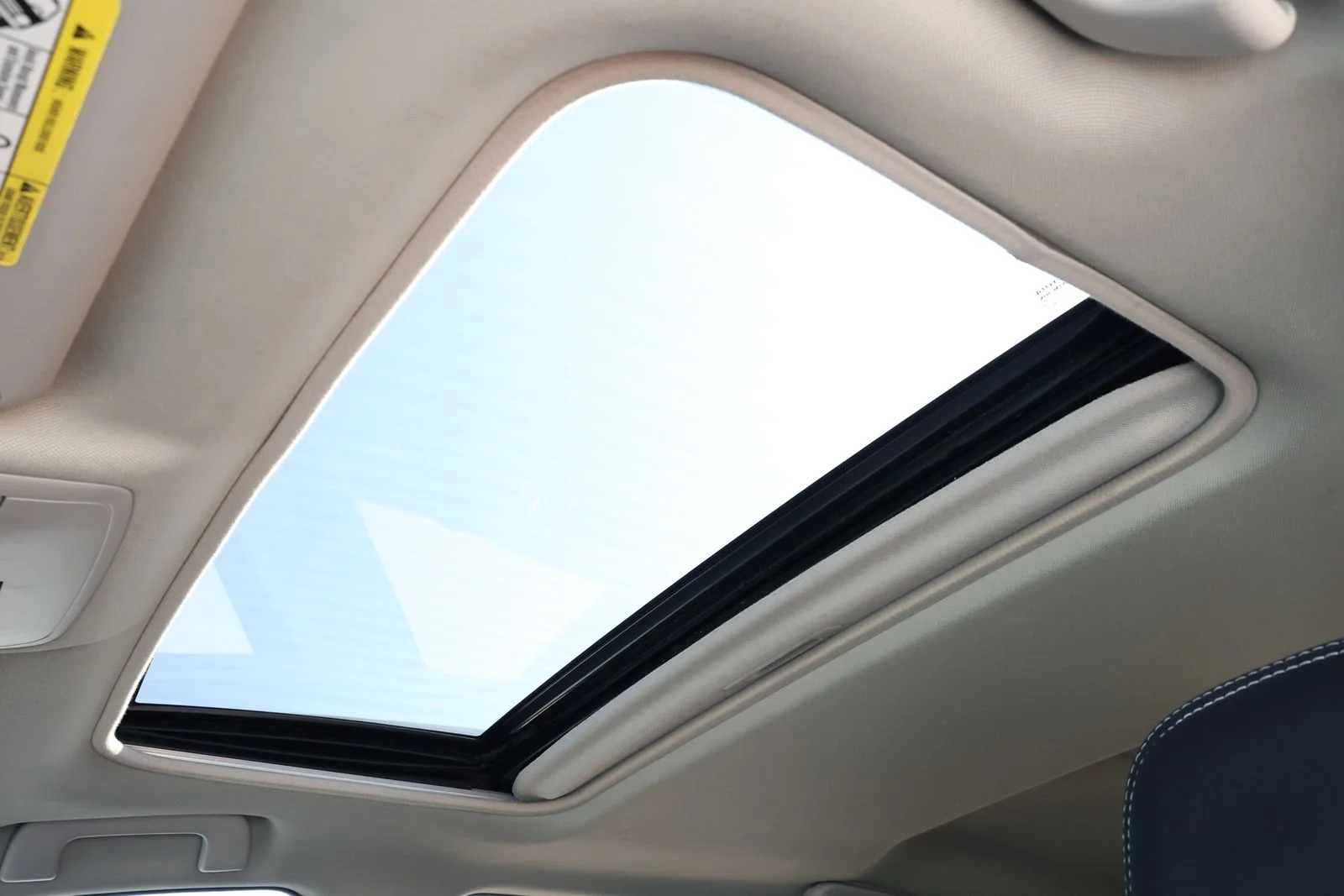 Used 2017 Gray Toyota XLE image 3