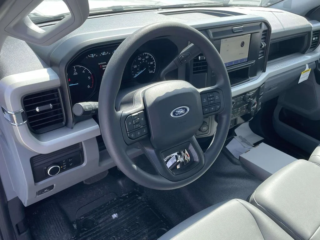 New 2026 Oxford White Ford F-450® XL image 11