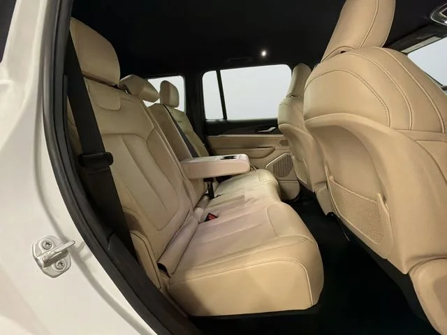 Used 2023 White Jeep Limited image 22