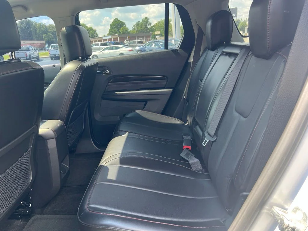 Used 2013 Silver GMC Denali image 9