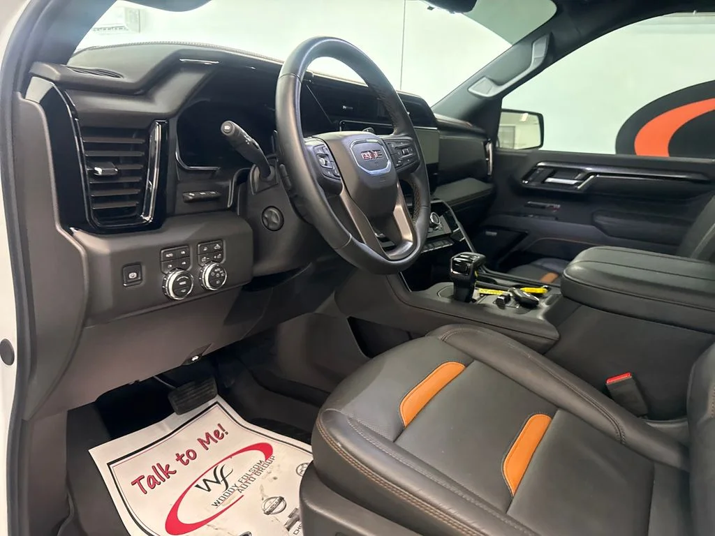 Used 2026 White GMC AT4 image 11