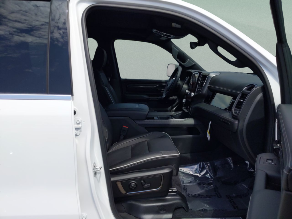 2026 RAM 1500 Limited - Photo 32