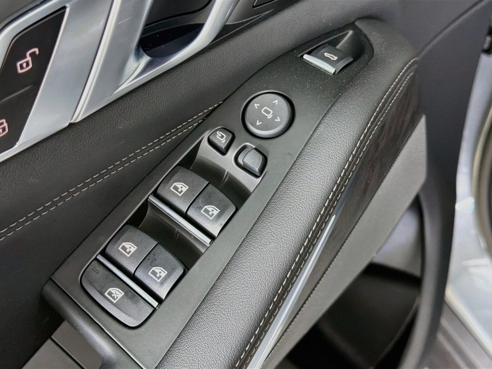 New 2026 Skyscraper Grey Metallic BMW xDrive40i image 17