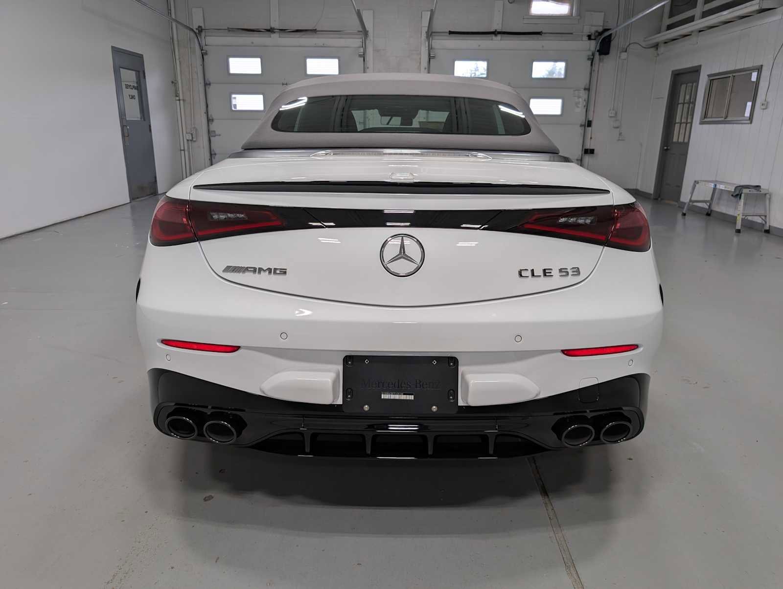 New 2026 MANUFAKTUR Moonlight White Metallic Mercedes-Benz AMG® CLE 53 4MATIC+ Cabriolet image 17