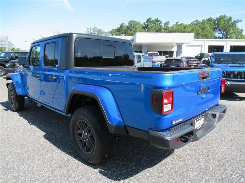 New 2026 Hydro Blue Pearl-Coat Exterior Paint Jeep Sport S image 5