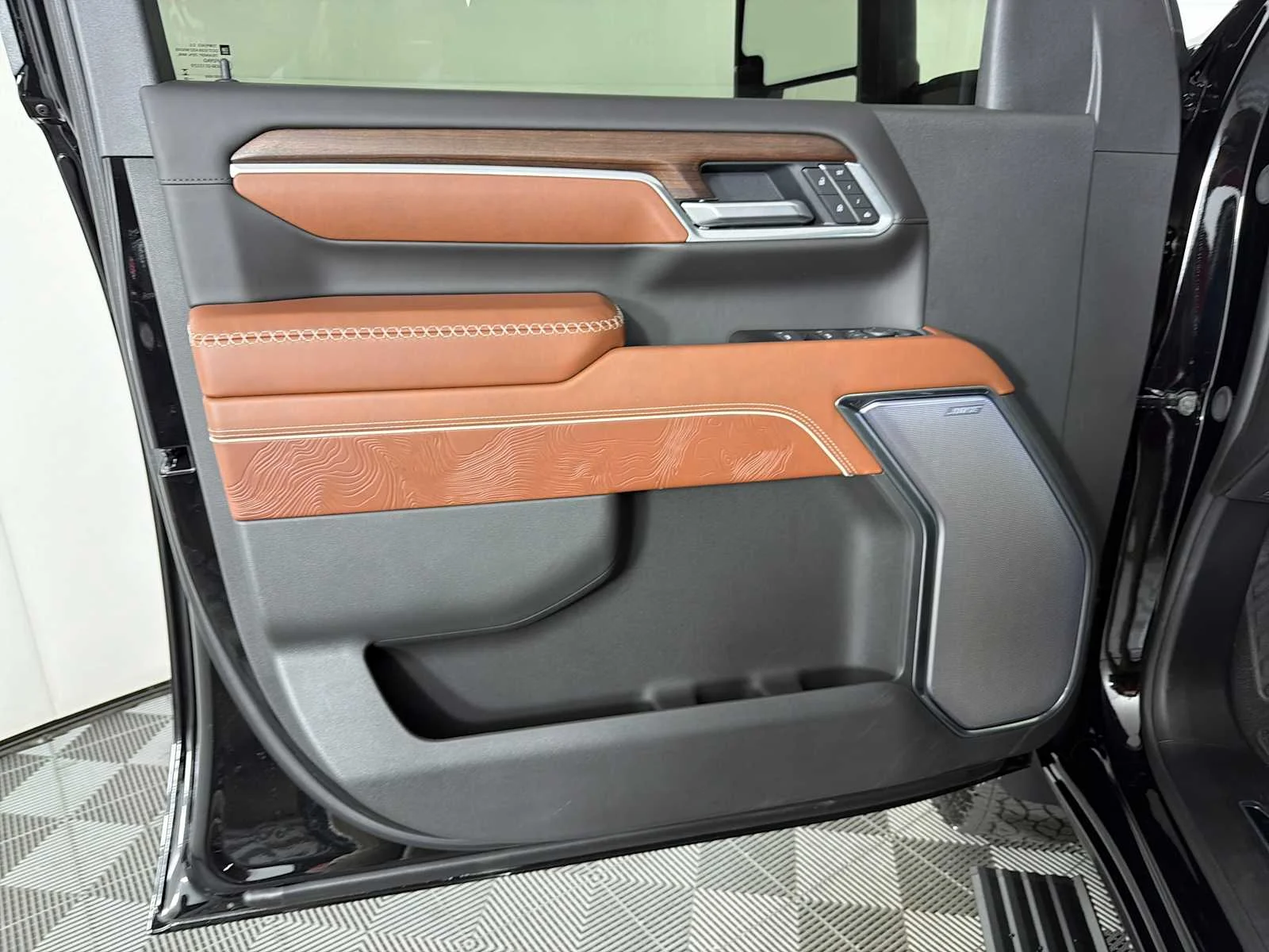 New 2026 Onyx Black GMC Denali Ultimate image 9