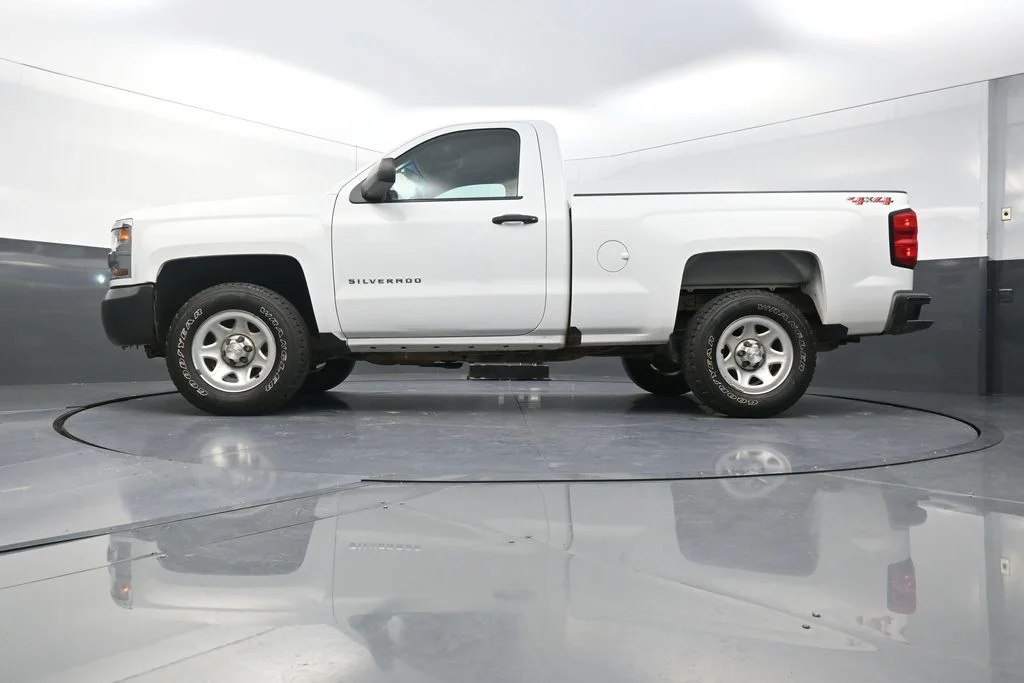 Used 2018 White Chevrolet WT image 25