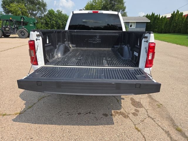 Certified Used 2022 Oxford White Ford XLT image 19