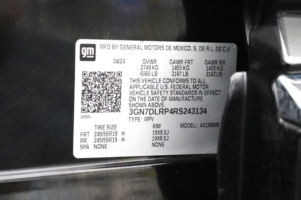 Used 2024 Black Chevrolet 2LT image 38