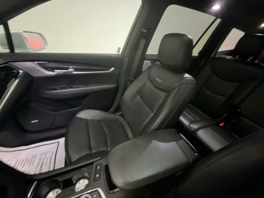 Used 2020 Silver Cadillac Sport image 28
