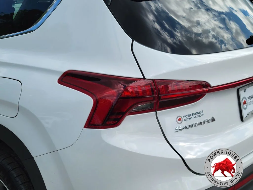 Used 2023 White Hyundai SEL image 13