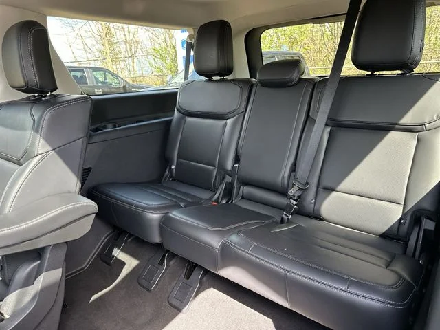 Used 2025 Gray Ford Platinum image 28