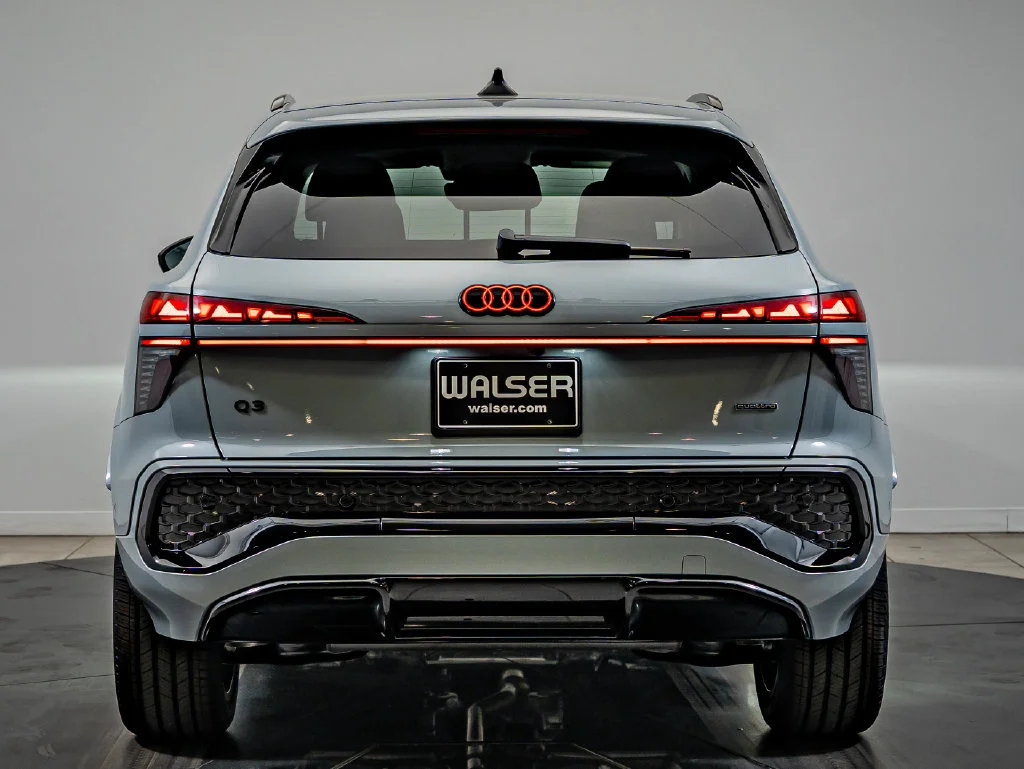 2026 Audi Q3 Base - Photo 6