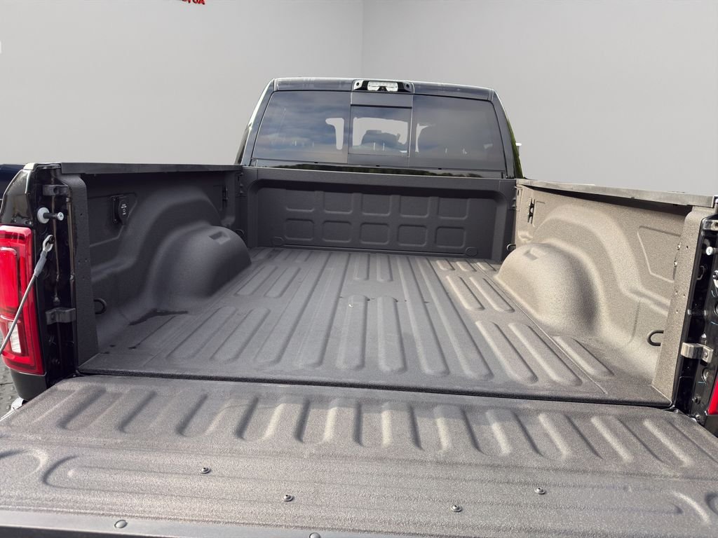 Used 2025 Diamond Black Crystal Pearlcoat Ram Power Wagon image 9