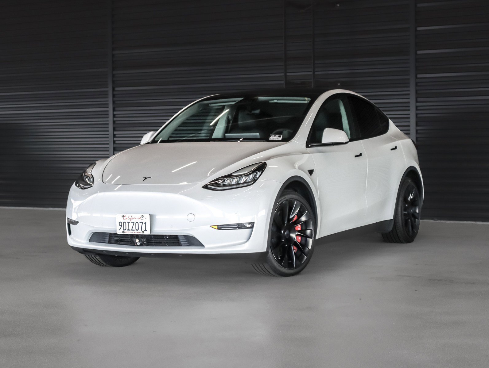 2021 Tesla Model Y Long Range Dual Motor All-Wheel Drive's photo