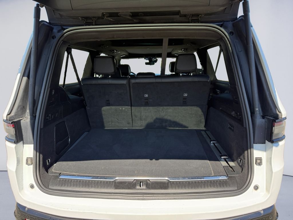 Used 2024 White Jeep Series II image 20
