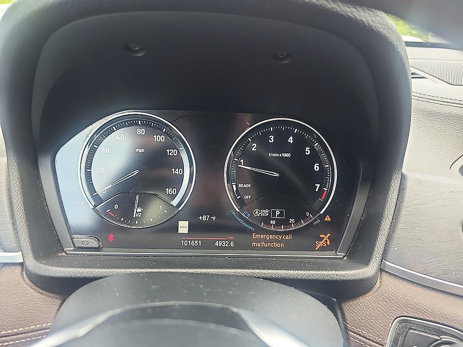 Used 2020 Mineral Gray Metallic BMW sDrive28i Premium image 17