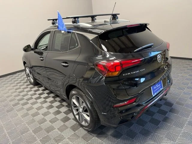Used 2022 Black Buick Preferred image 9
