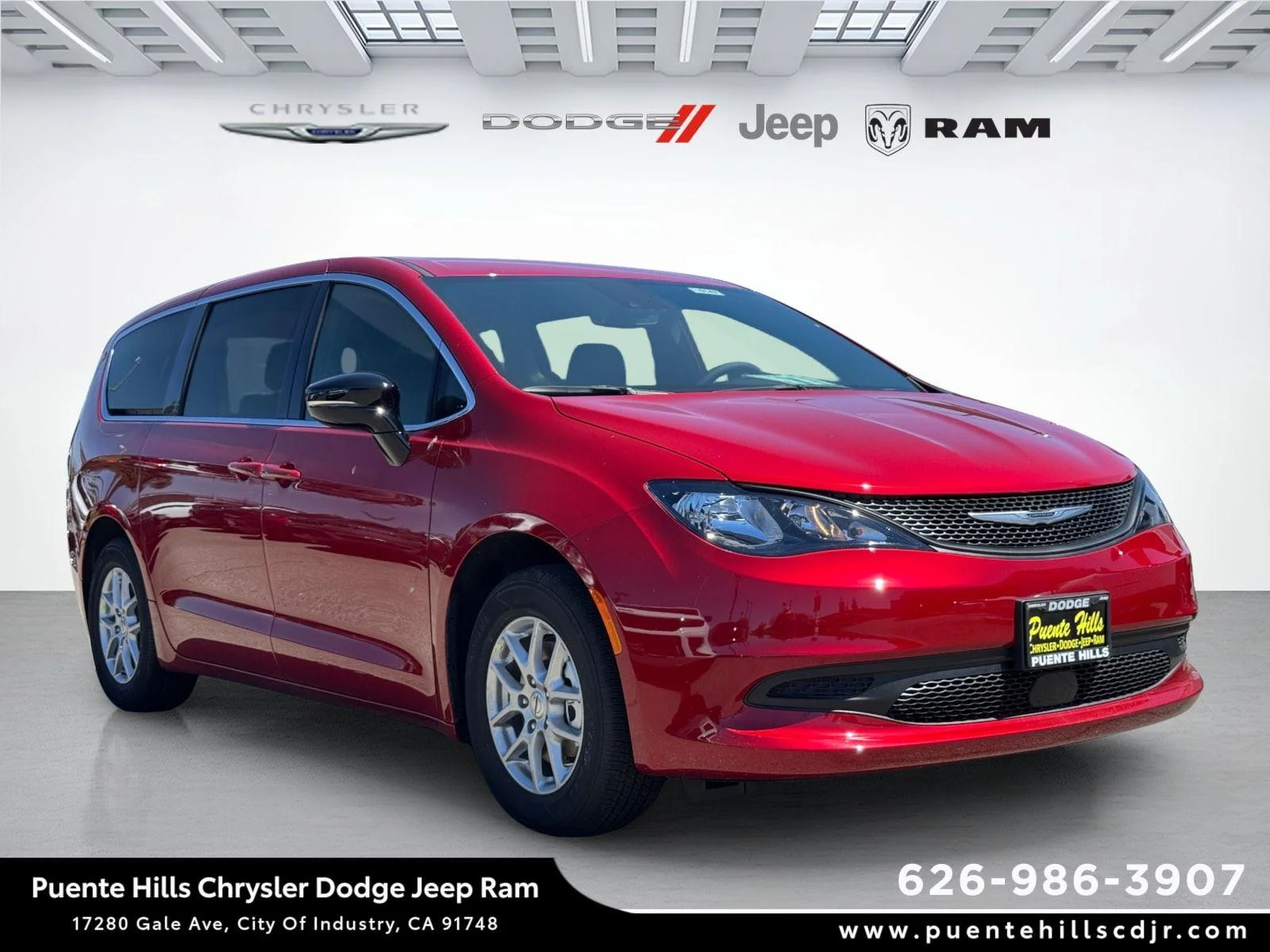 2025 Chrysler Voyager