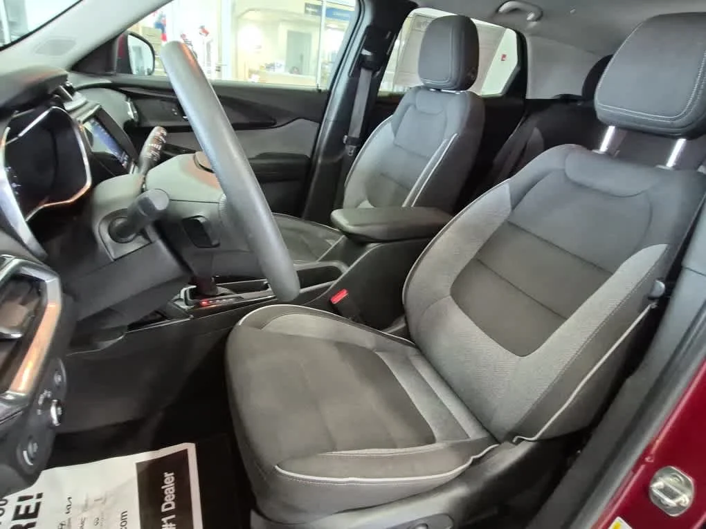 Used 2023 Crimson Metallic Chevrolet LT image 10