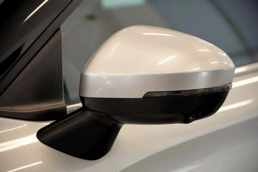 Used 2022  Mitsubishi SE image 13