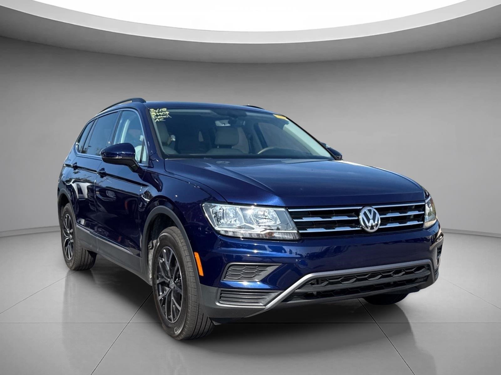Used 2021 Atlantic Blue Metallic Volkswagen SE image 22
