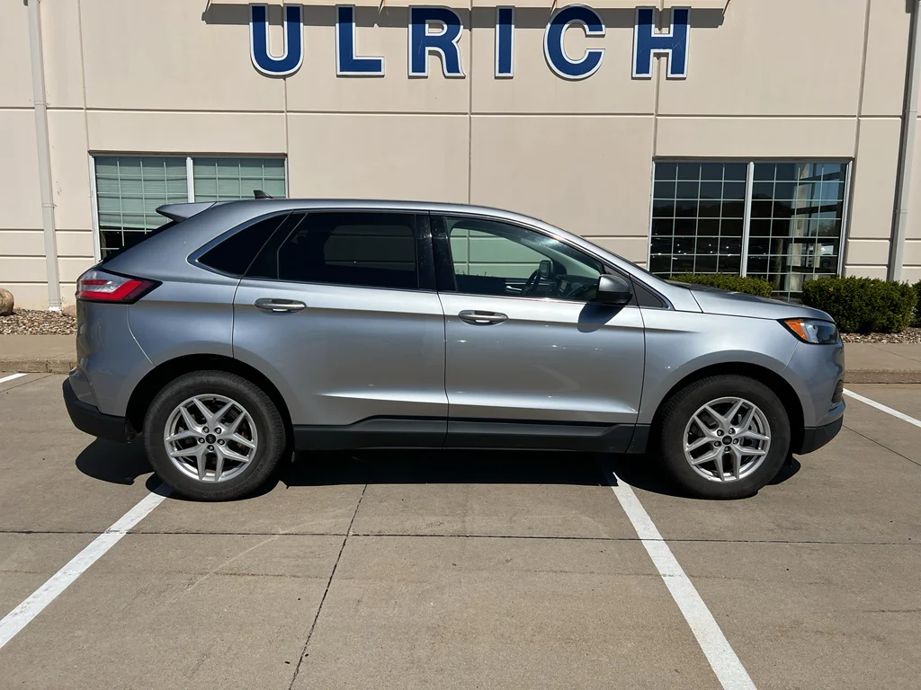 2024 Ford Edge SEL - Photo 11