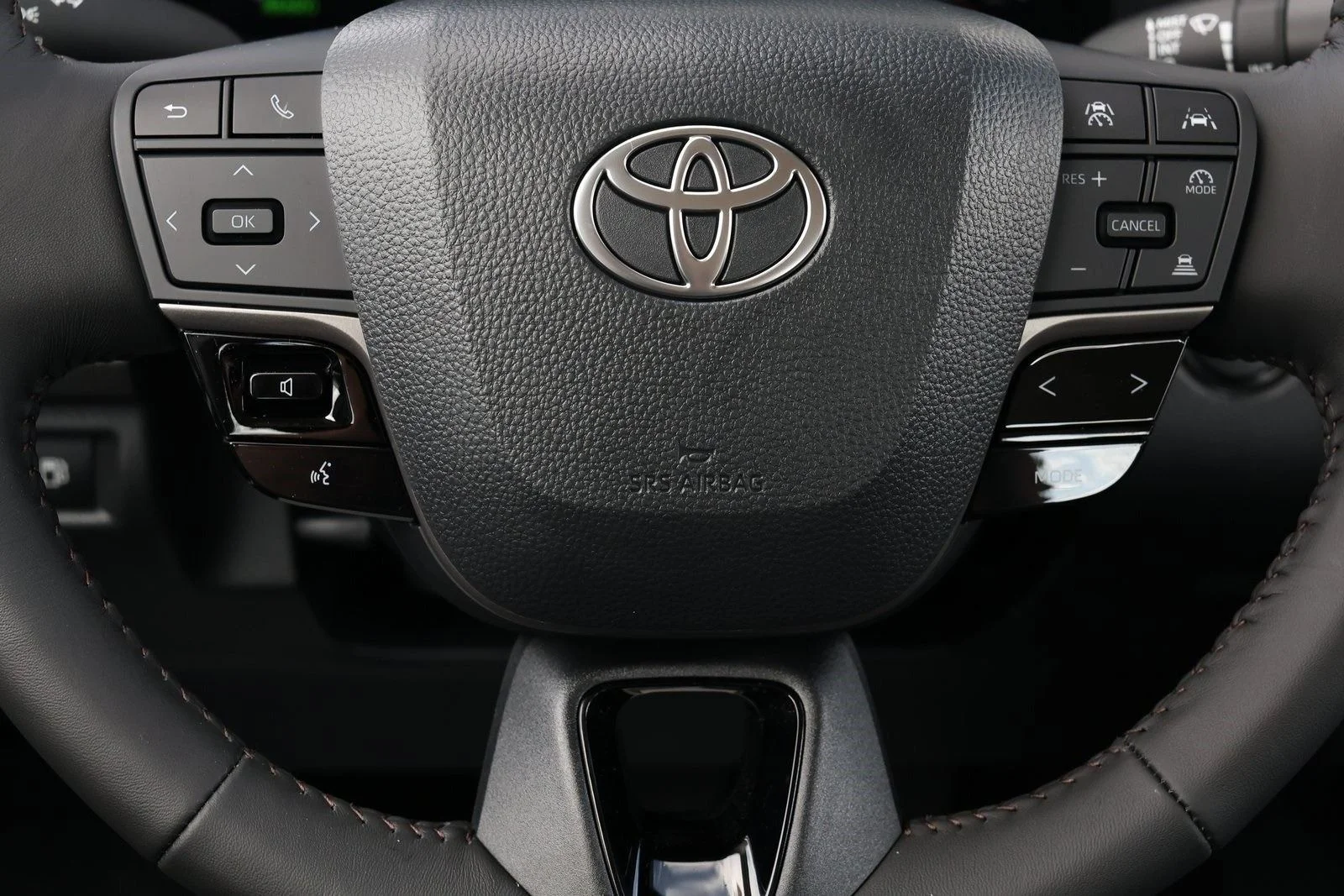 New 2026 Heavy Metal Toyota XLE image 16