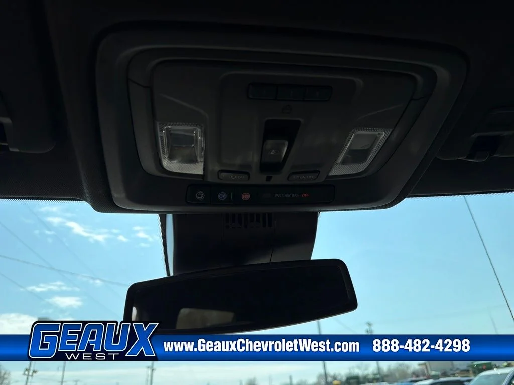 Used 2023 Red GMC SLT image 27