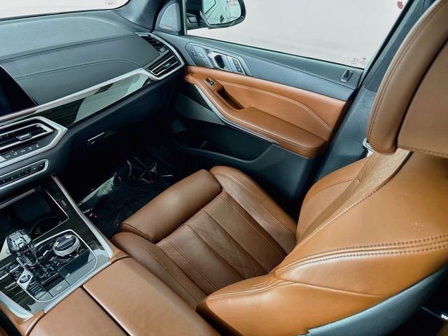 Used 2023 Gray Metallic BMW M50i image 25