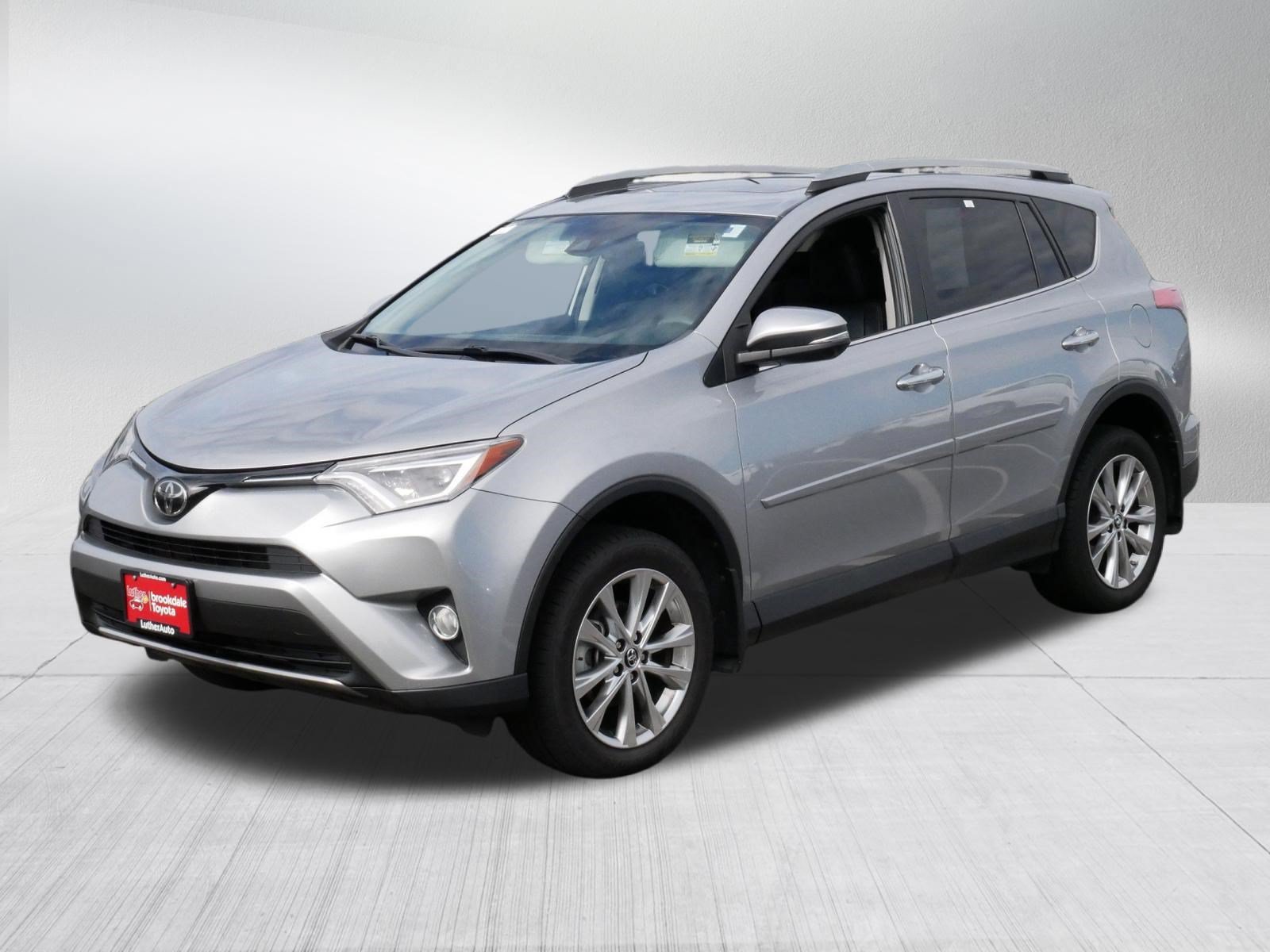 Used 2018 SILVER SKY METALLIC Toyota Limited image 3