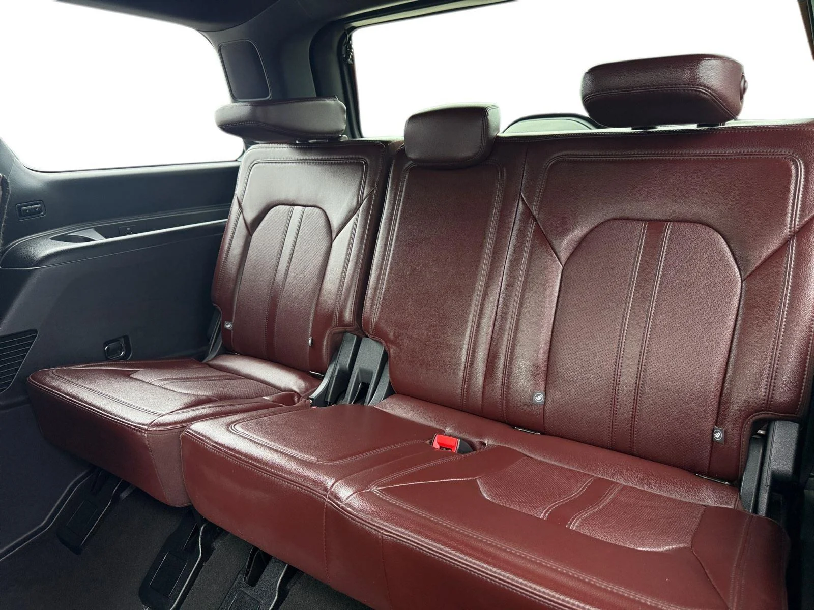 Used 2023 Dark Matter Gray Ford Limited image 22