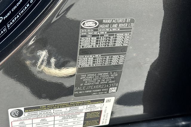 Used 2024 Gray Land Rover S image 28