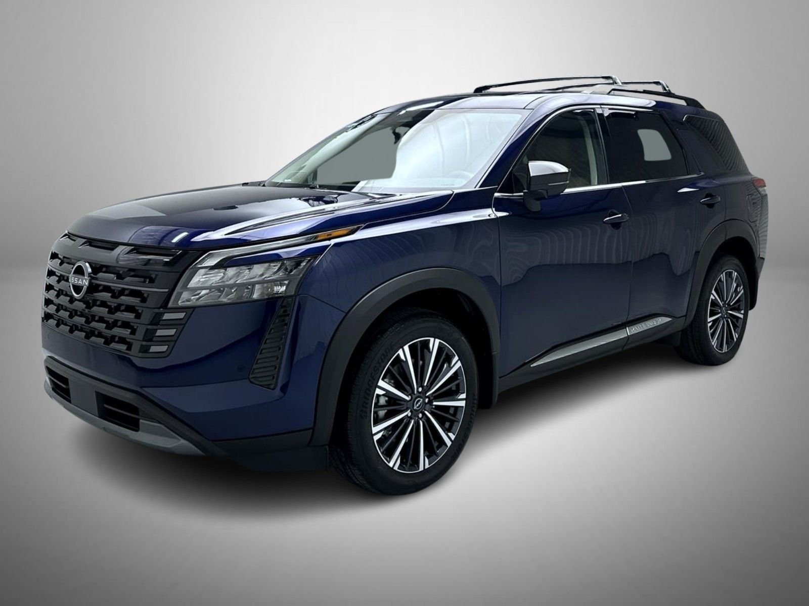 2026 Nissan Pathfinder Platinum 4WD's photo