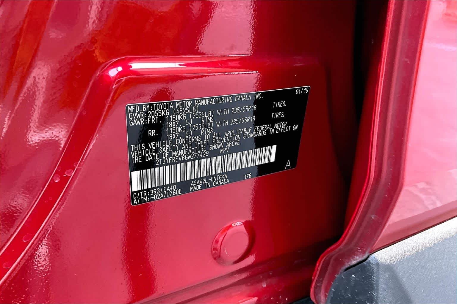Used 2016 Barcelona Red Metallic Toyota Limited image 34