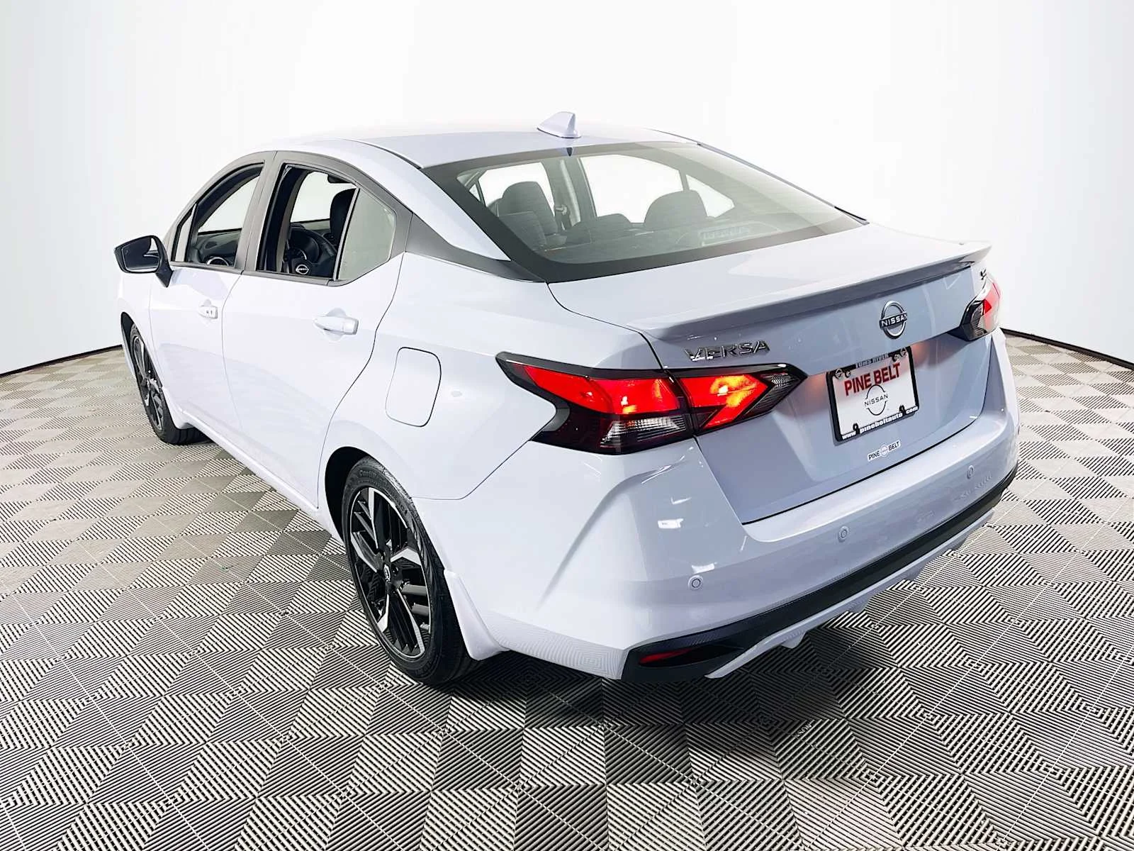Certified Used 2025 Gray Sky Pearl Nissan SR image 6