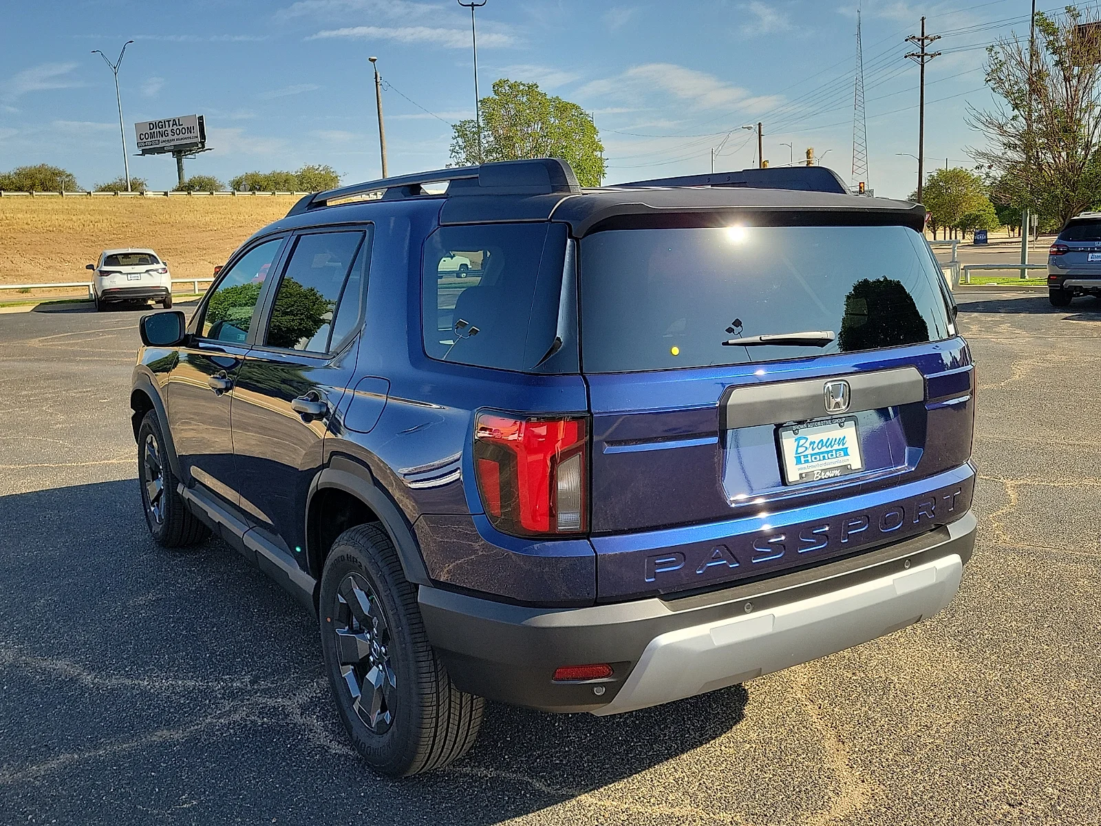 New 2026 Obsidian Blue Pearl Honda RTL image 8