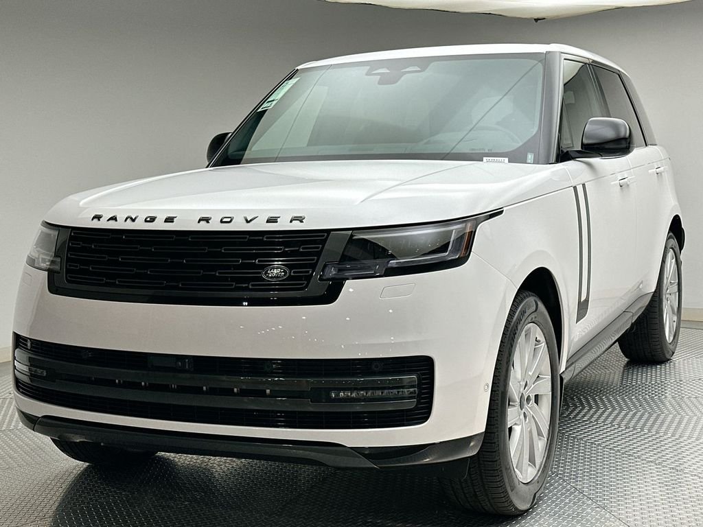 New 2026 Ostuni Pearl White Land Rover SE image 1