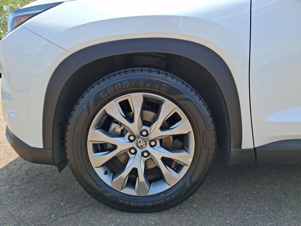 Used 2025 Beige Toyota Limited image 19
