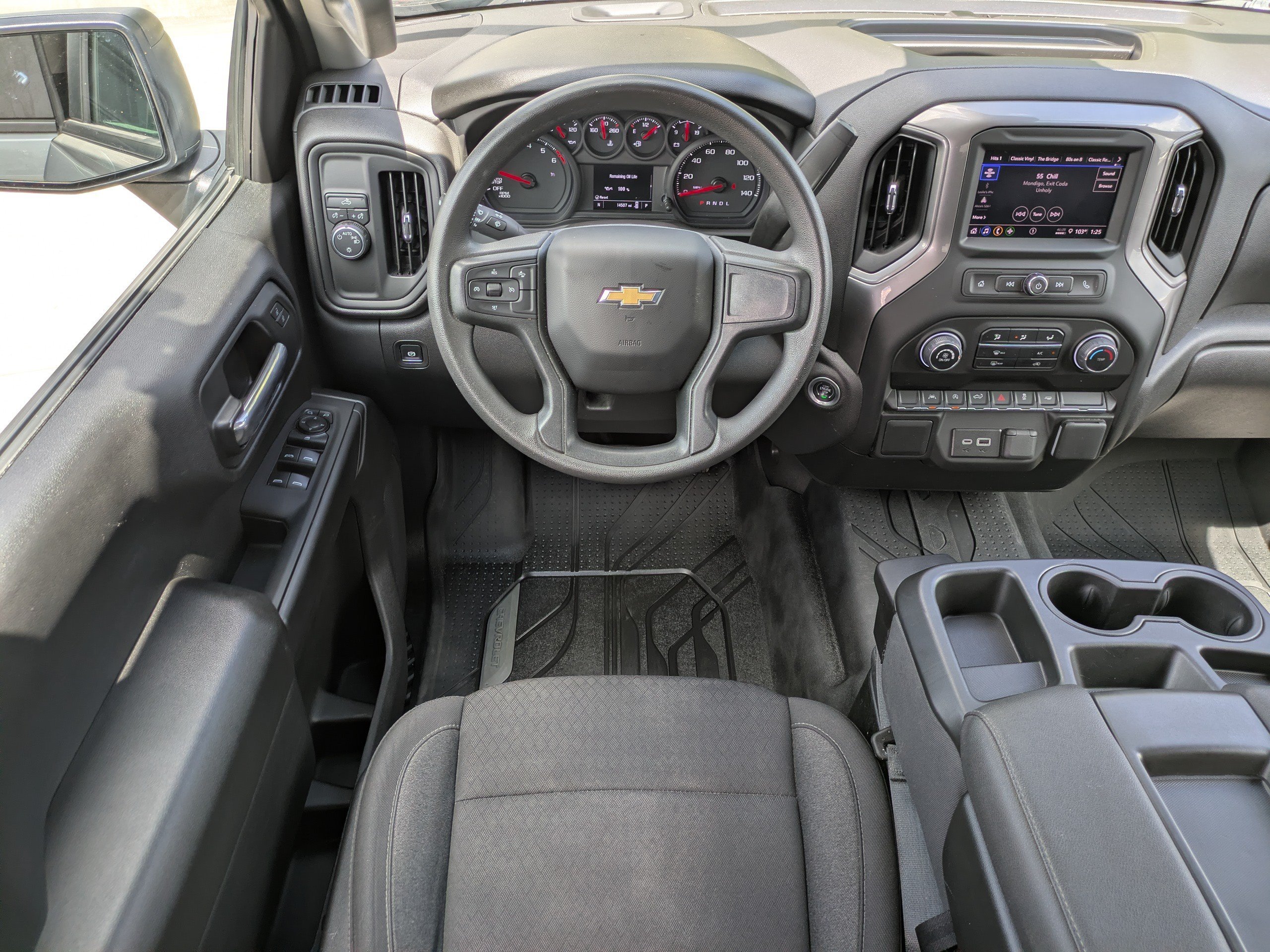 2025 Chevrolet Silverado 1500 Custom - Photo 14