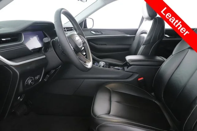 Used 2023 Black Jeep Limited image 16